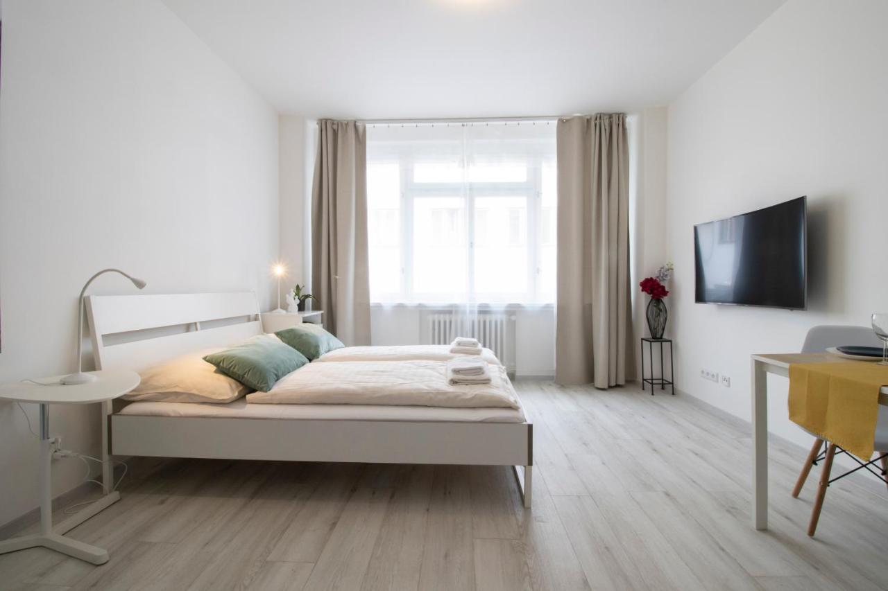 Prague Apartments Экстерьер фото